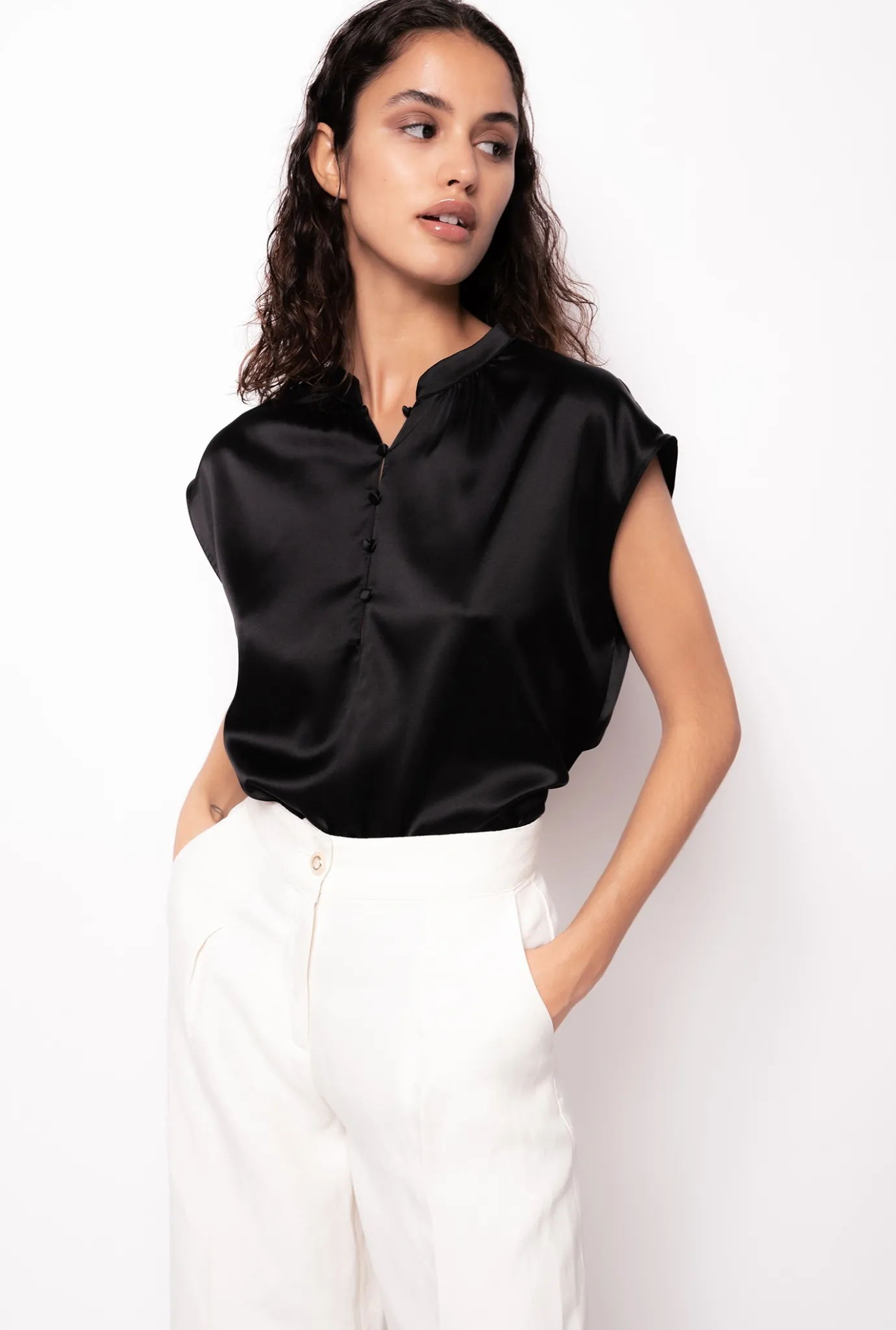 Chemises Et Blouses|PINKO Blouse Sans Manches En Satin Noir Limousine