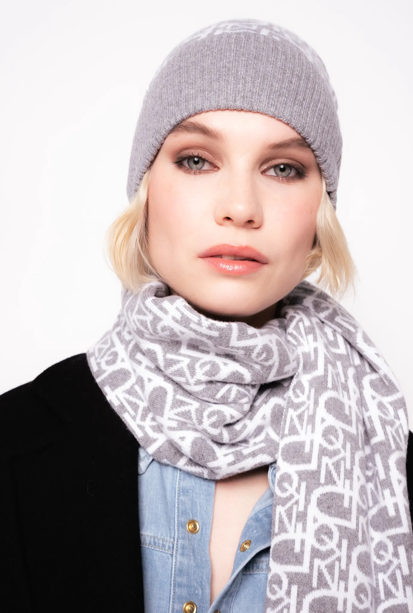 Autres Accessoires|PINKO Echarpe Monogramme Gris/Blanc