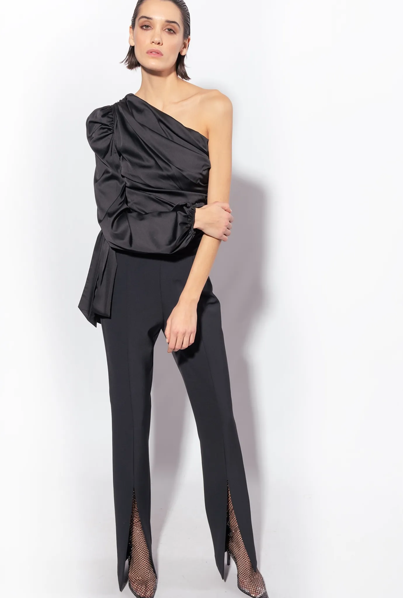 Topwear|PINKO Top Asymetrique En Satin Noir Limousine